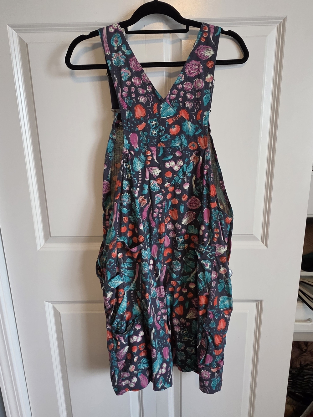 garden veggies Print Overall shorts loads of pockets - Picture 7 of 7